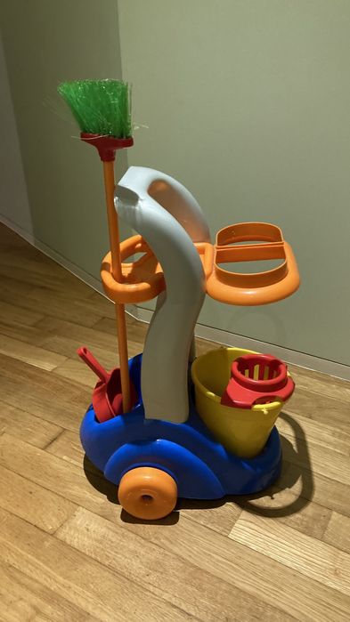 Carrinho da Limpeza com Acessórios brinquedos