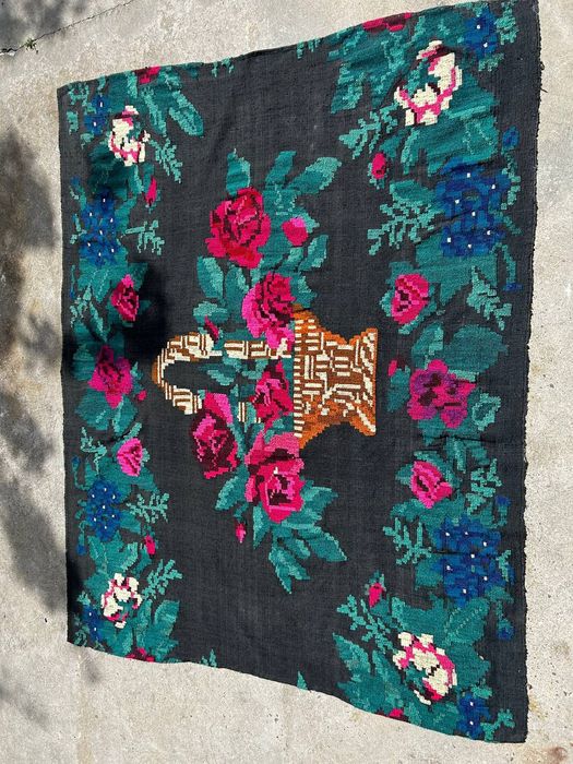 Ковер давній 2,05/1,80 м