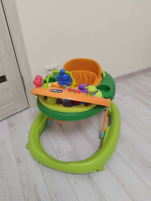 Ходунки дитячі  Chicco