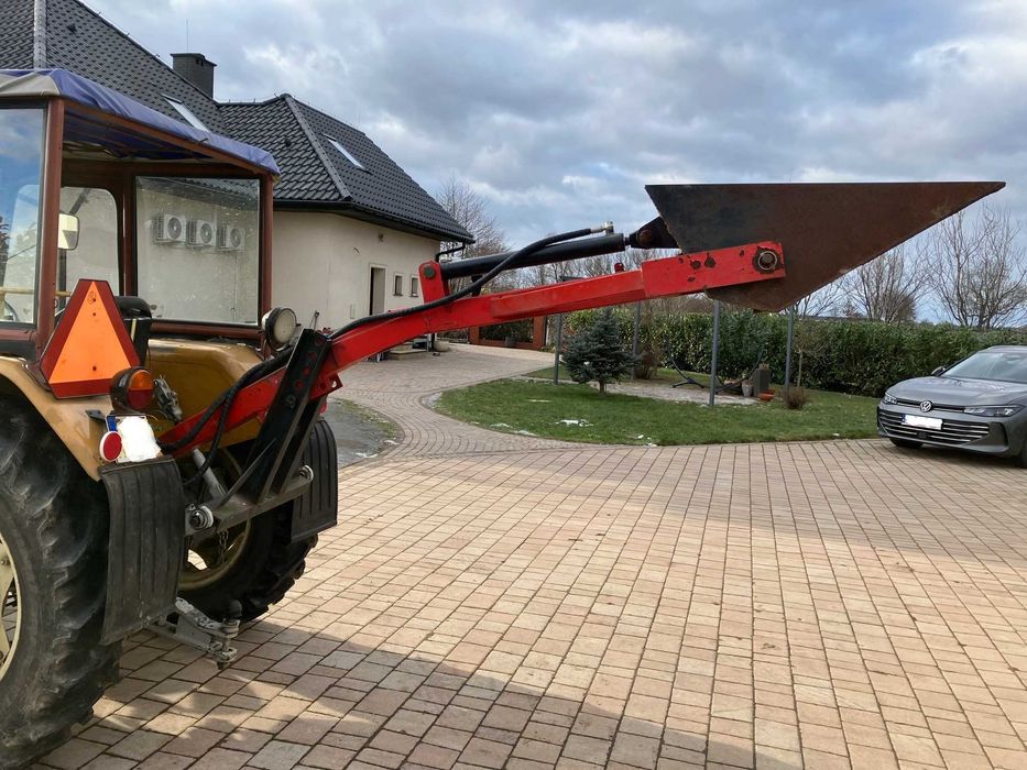 ładowacz na tył ciągnika TUZ, łyżka otwierana hydraulicznie