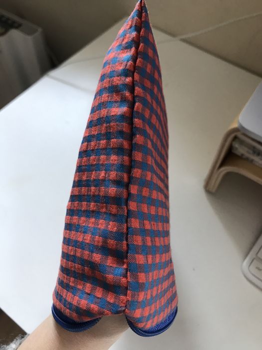 mała cienka kosmetyczka saszetka 16/21 na zamek