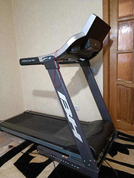 Бігова доріжка BH Fitness F1 — відмінний стан, майже не використовувал
