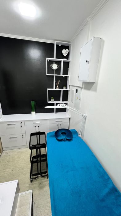 Суборенда кабінету з кушеткою в салоні краси/подобова оренда