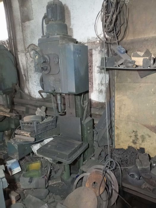 Верстат, станок фрезерний по металу, різьбонарізний