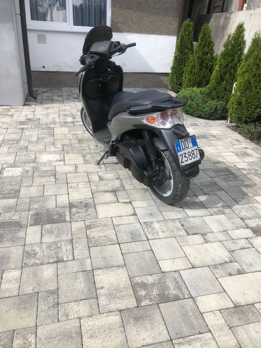 Продам скутер Malaguti Password