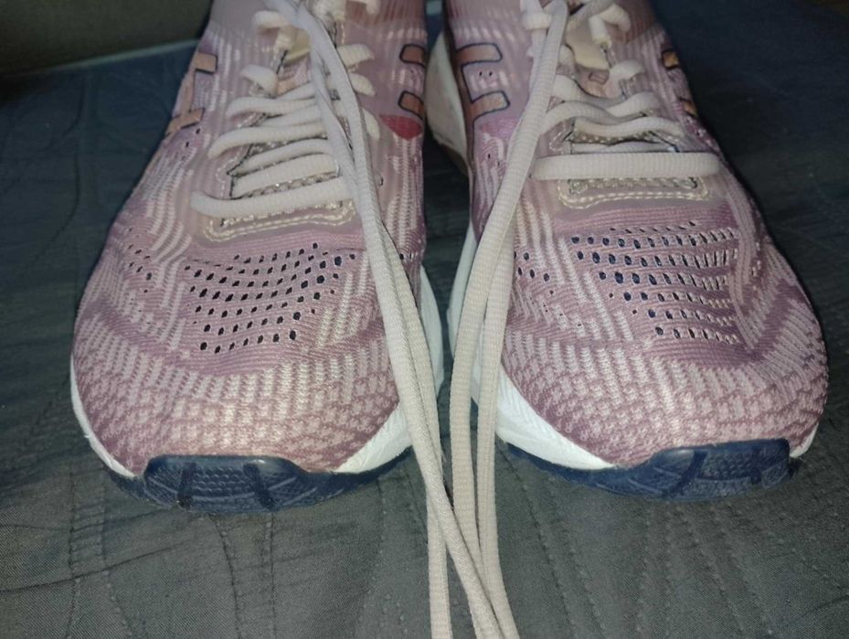 Asics GT2000 buty do biegania plaskostopie 39