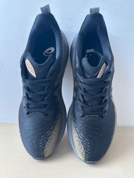 Кросівки Asics Novablast 4, Розмір 41,5/42,5/43,5/44/45!