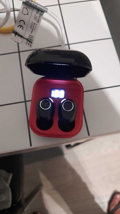 Wireless Bluetooth Headphones64737884658177120