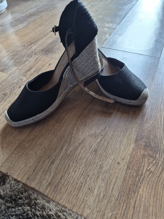 Sandały H&M z paskiem