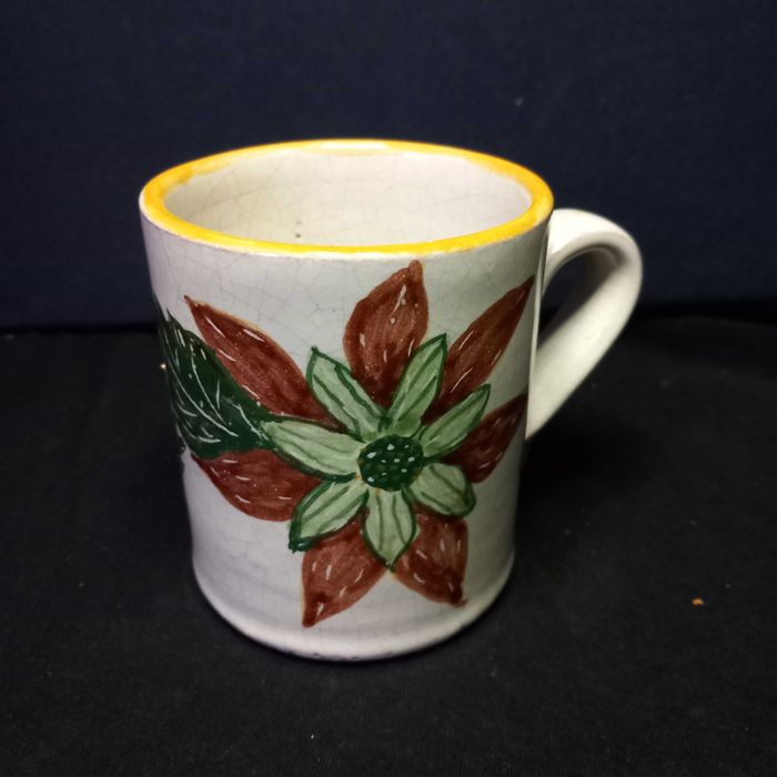 Caneca pintada à mão