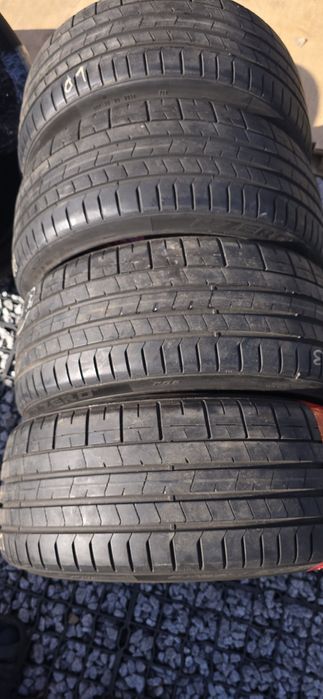 235/35/19 Pirelli p zero R01 super komplet 7mm 20r.