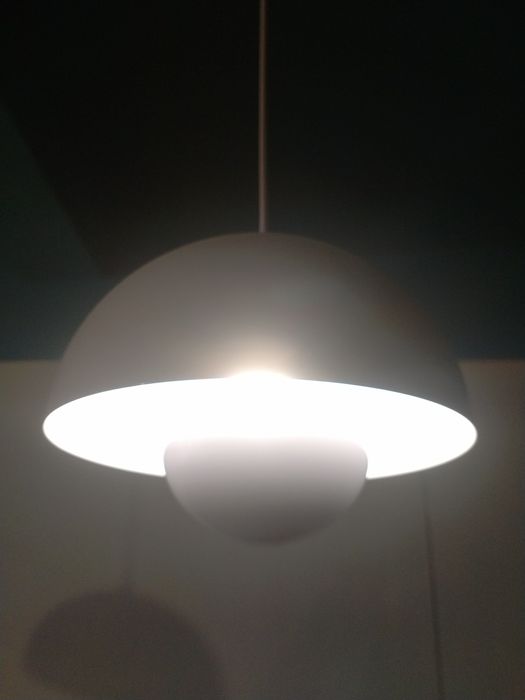 Світильники стельові.
