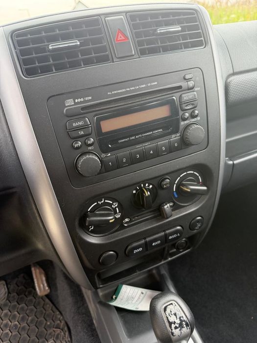 Suzuki Jimny 1,3 benzyna/automat/klima/94 tys km
