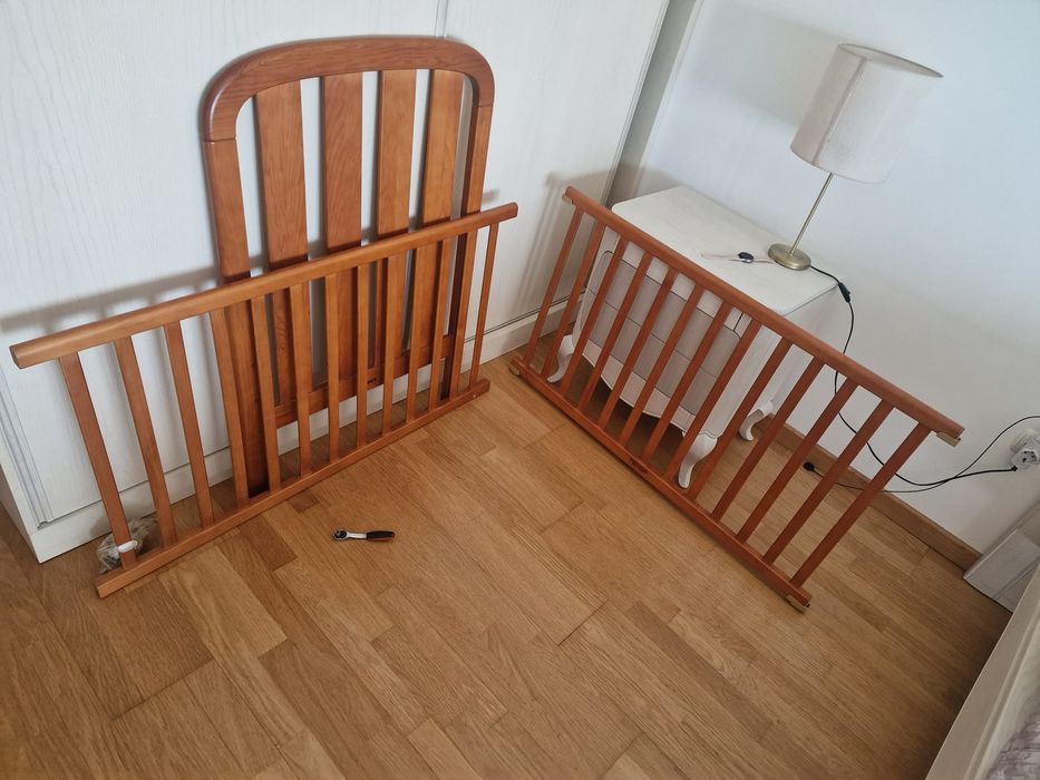 Cama  bebé + colchão