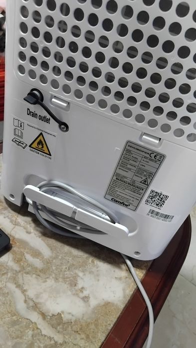 Vendo desumidificador com depósito de 4 litros .