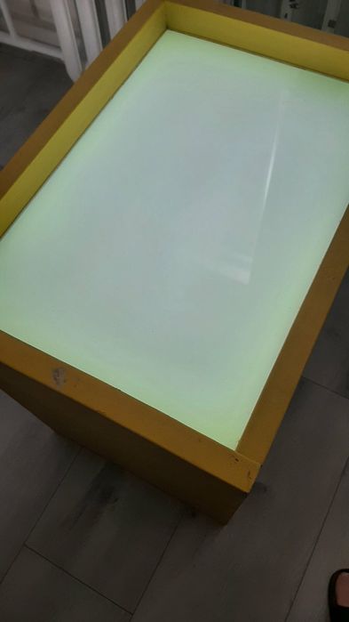 Стол для рисования песком.