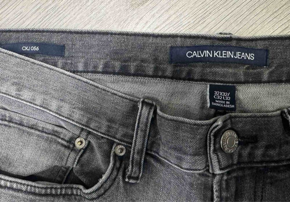 Джинси Calvin Klein