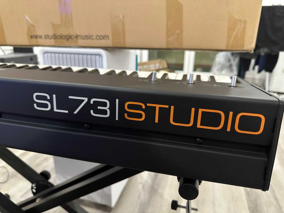 # Impecável! Controlador Studiologic SL73 Studio Novo, Garantia #