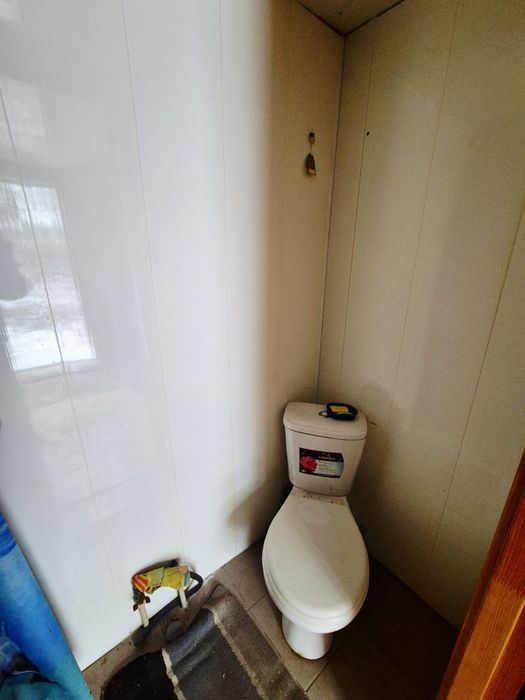 Пів Будинку з окремим подвірʼям.Кушівка