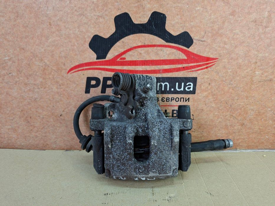 Ford C-Max II Mk2 10-19 Суппорт задний левый