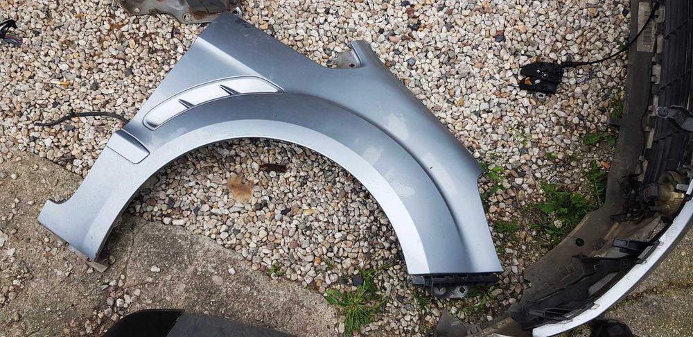 Błotnik prawy przód Ford S-Max Kod Lakieru 76