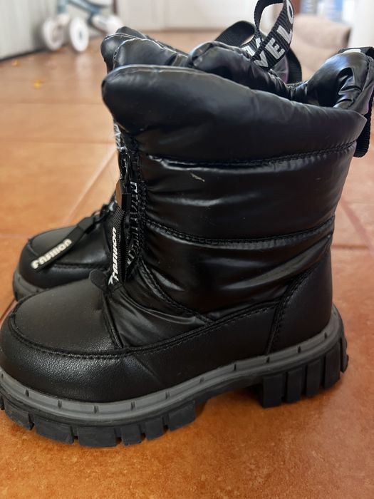 Продам чобітки зимні
