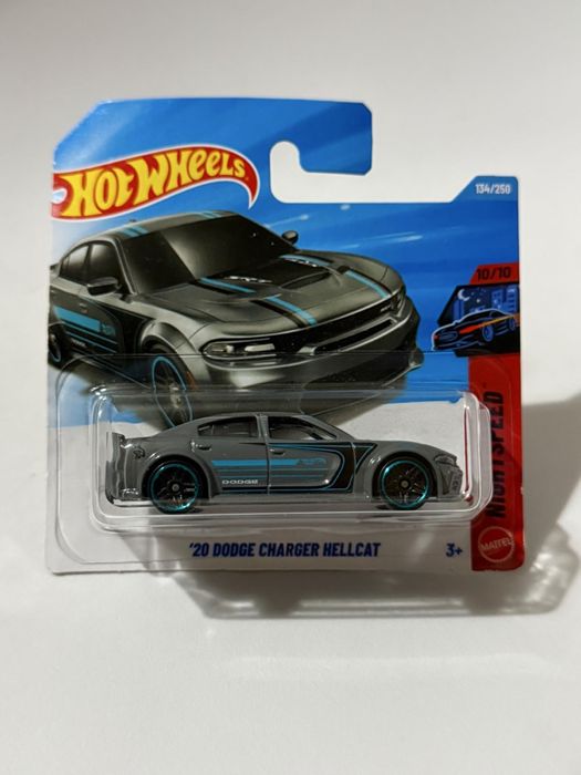 Miniatura Hot Wheels '20 Dodge Charger Hellcat