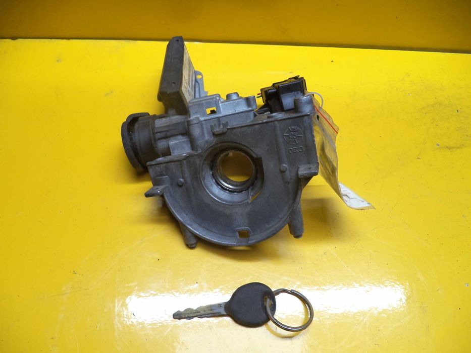 Замок зажигания Chrysler Sebring Dodge Stratus Automat з 01-06 р.в.