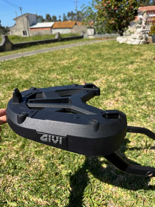 Suporte para Top Case GIVI