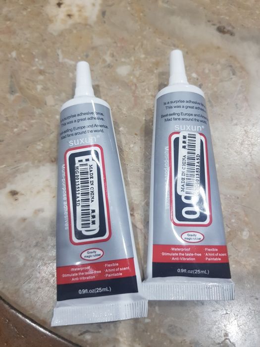 Peças  usadas e novas para telemóveis