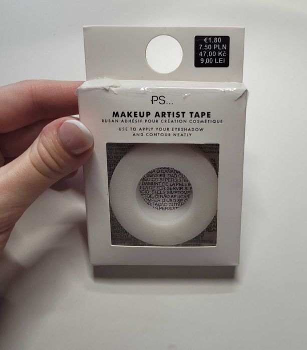 Biała taśma do makijażu Makeup Artist Tape Primark