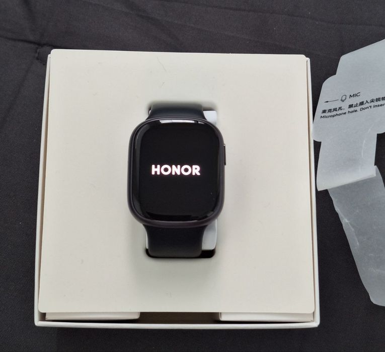 Часы/Смарт-часы HONOR Watch 4 Black / Новые / Полный комплект