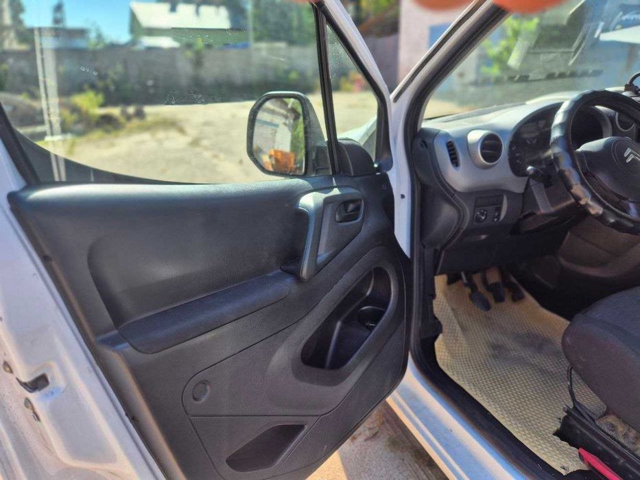 Автомобіль Citroen BERLINGO 1.6cdi 2011