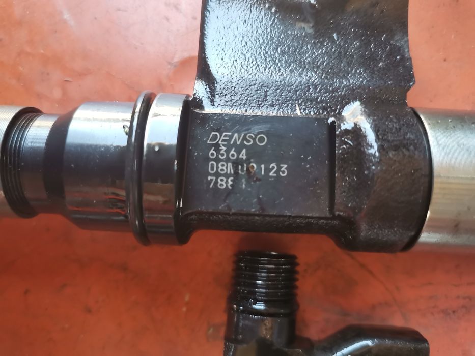 4 injetores Isuzu 5200 4hk1