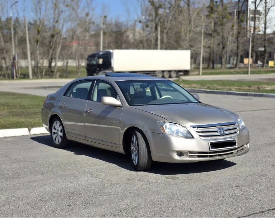 В продаже Toyota Avalon