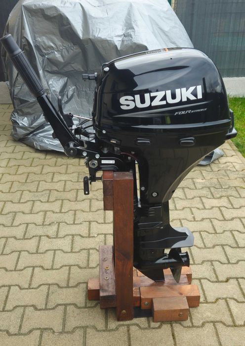 Silnik zaburtowy SUZUKI DF20AS