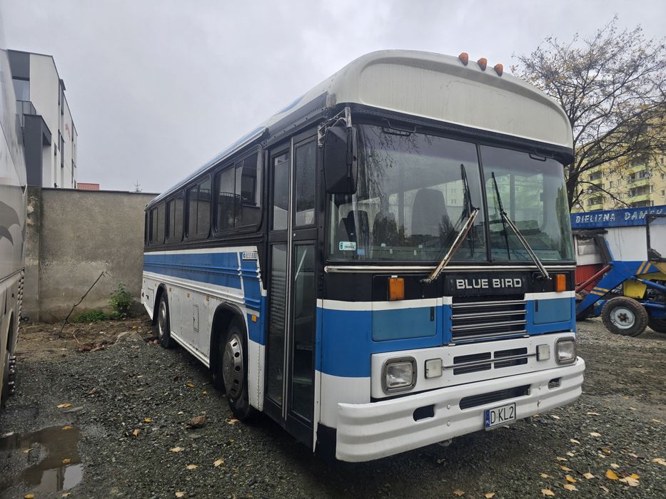 Amerykański autobus BlueBird zamiana