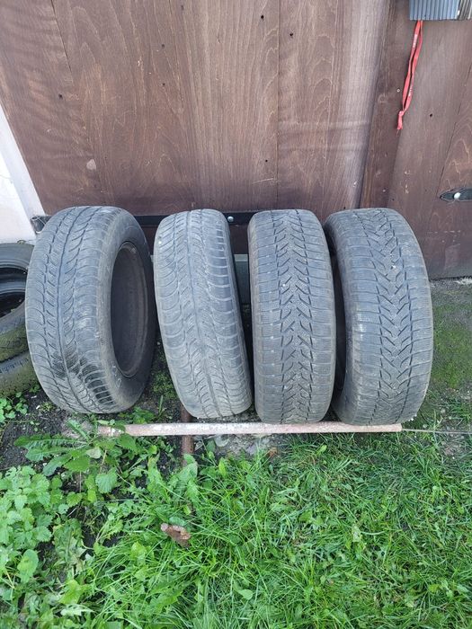 Zimowe opony 15 wraz z felgami do Volkswagena