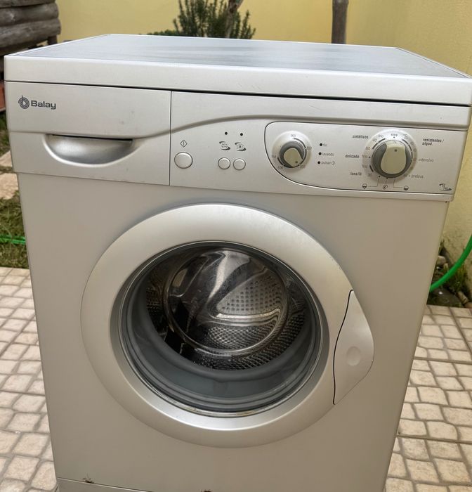 Máquina de lavar roupa Balay em inox