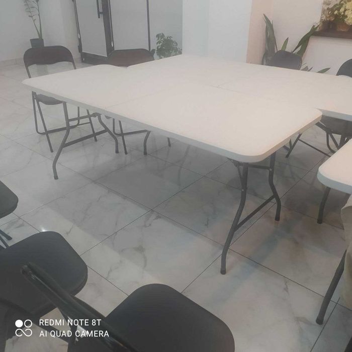 Продаємо розкладні столи та стільці