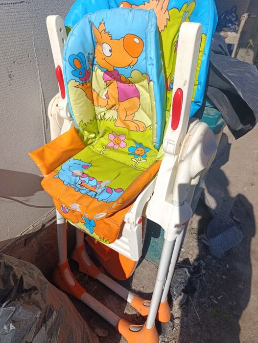 Столик для годування