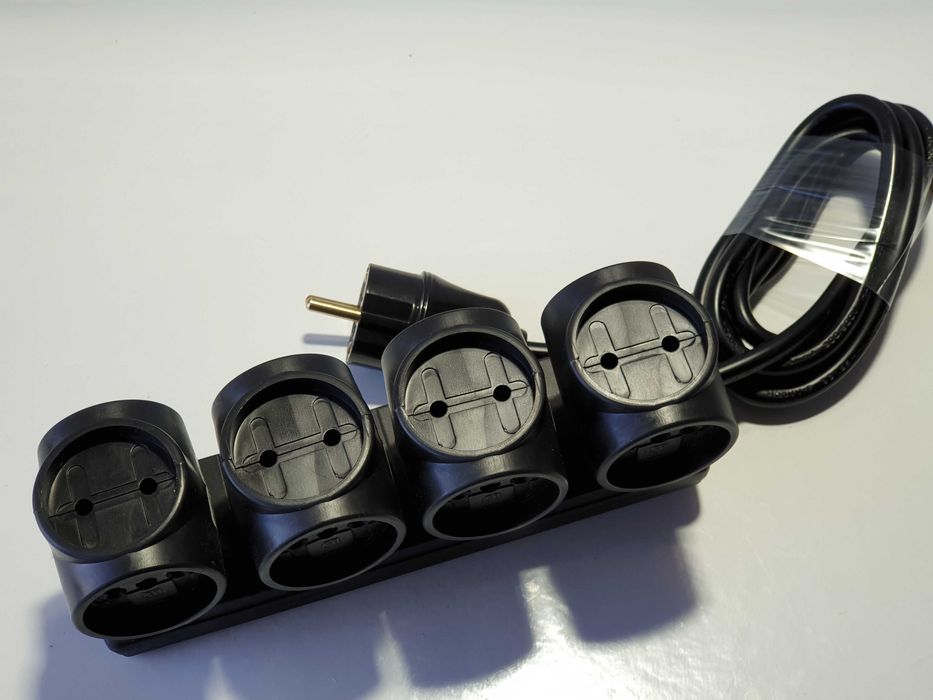 подовжувач, 12 гнізд Розетка,Колодка  січення жили  1.25мм. довж 1.8м.