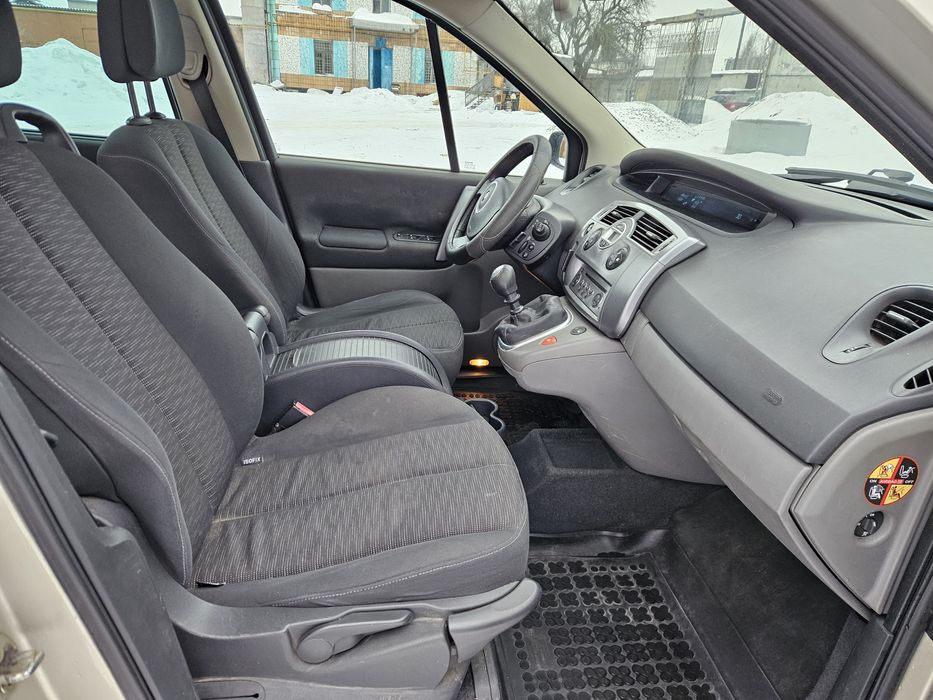 Renault Scenik 2006 рік  1.9 дизель  для військових