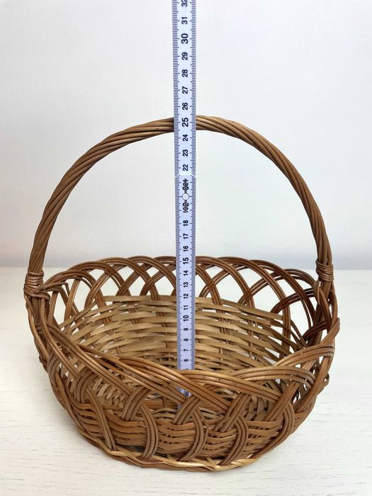 Koszyk wiklinowy wys 9cm, szer 20cm, dł 24 cm