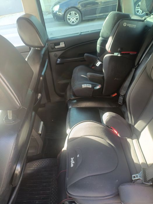 Ford Focus C-max 1.6 TDCI Ghia - Bancos em Pele  - Full Extras  (2005)