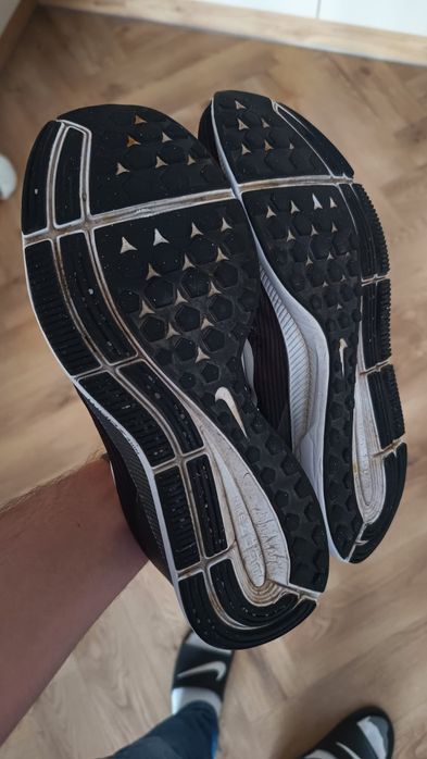 Bardzo wygodne męskie buty sportowe do biegania Nike Pegasus 34 rozmiar 42