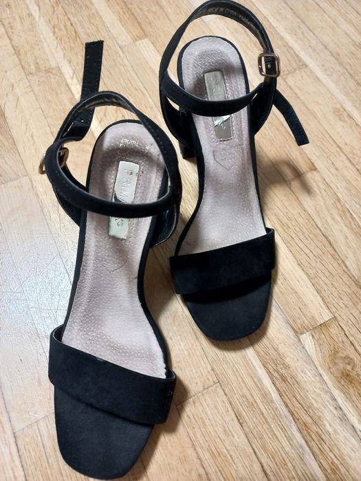 Босоніжки Primark 37 розмір