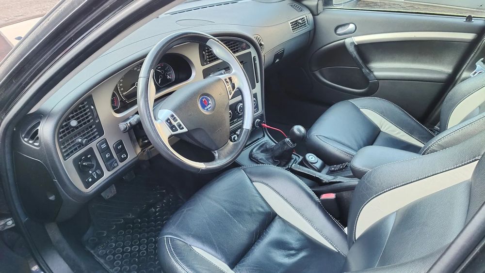 Saab 9-5 9-5 aero najbogatsza wersja bez automatu, harman kardon ze zmieniarką
