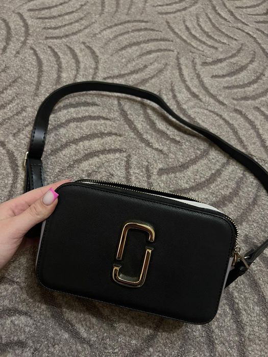 Продам жіночі сумки в ідеальному стані