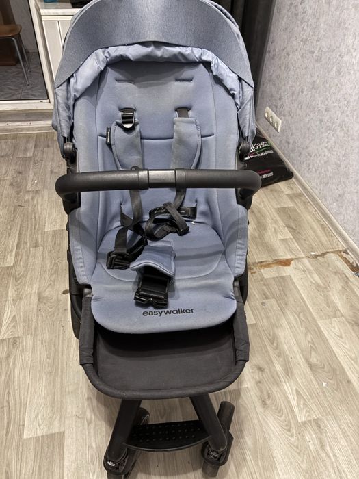 Продам коляску Easywalker